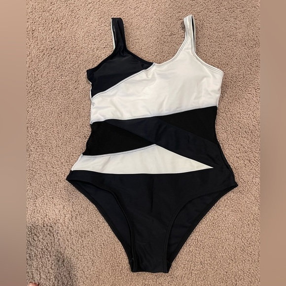 Women's Asymmetrical Padded Balck & White Mesh Insert OnePiece Swimsuit - Picture 5 of 7